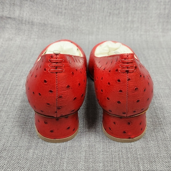 Sarah Flint Laurel 30 Cherry Ostrich Embossed Calf Pumps. 7.5 - Picture 6 of 11